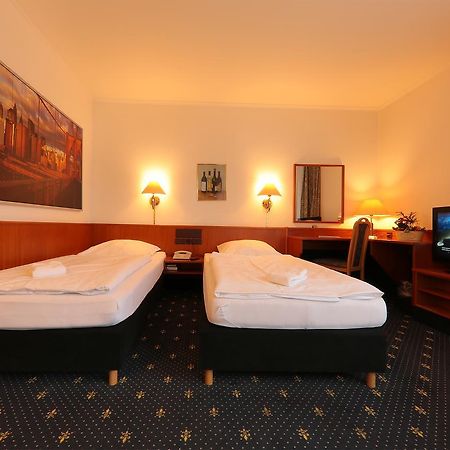 Karaman Group Hotel Bad Nenndorf Exterior foto