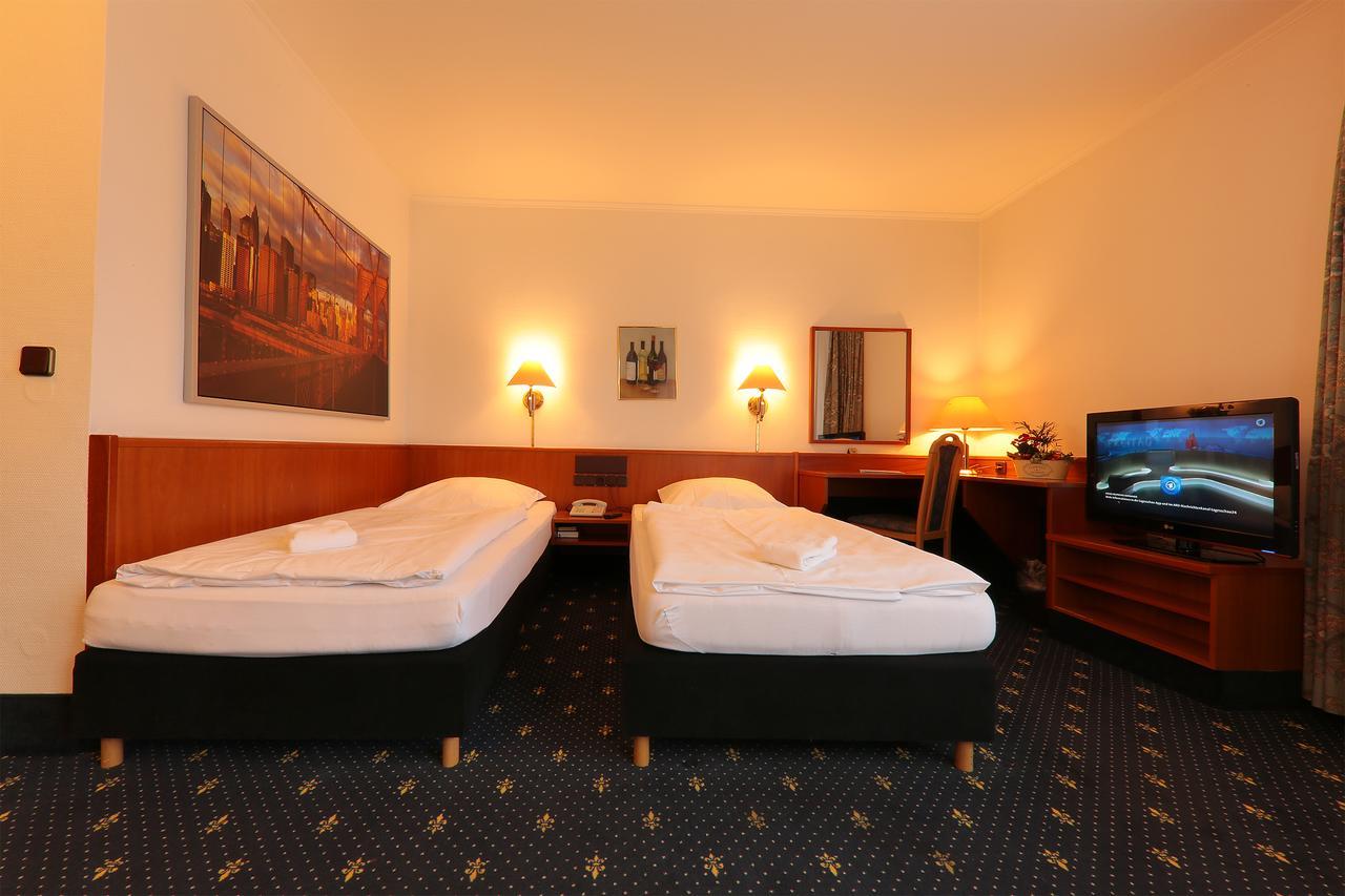 Karaman Group Hotel Bad Nenndorf Exterior foto